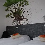 Hotel Lh Arca Street Art