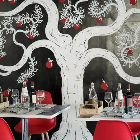 Lh Arca Street Art 3* Σπολέτο