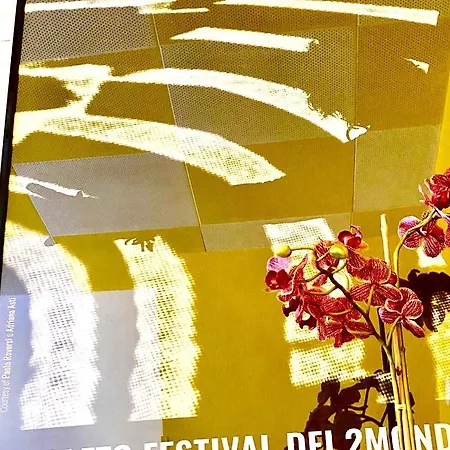 Lh Arca Street Art 3*