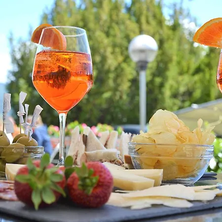 Hotel Lh Arca Street Art