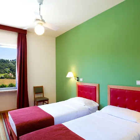 Hotel Lh Arca Street Art