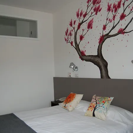 Hotel Lh Arca Street Art 3*