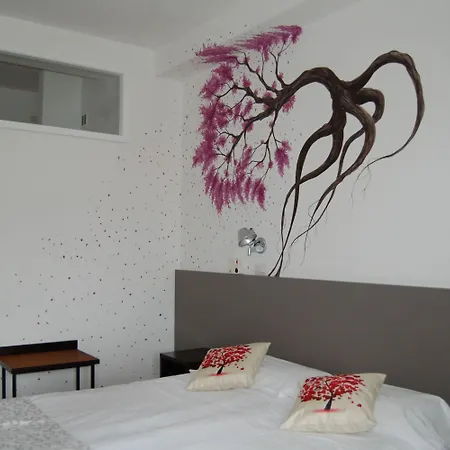 Lh Arca Street Art 3* Spolète