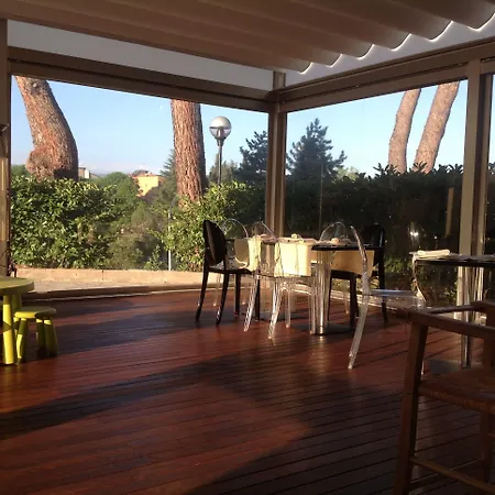 Lh Arca Street Art Hotel Spolète