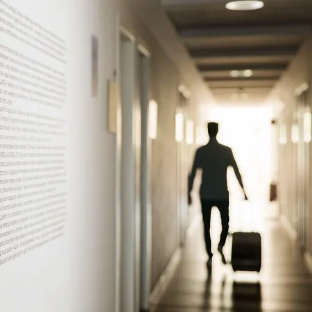 Lh Arca Street Art 3*