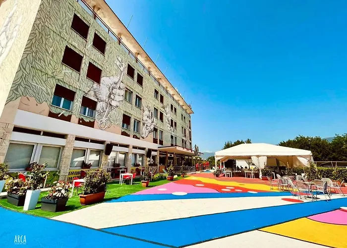 Hotel Lh Arca Street Art Spoleto