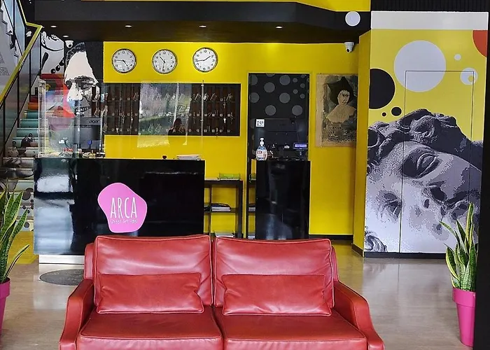 Lh Arca Street Art 3*