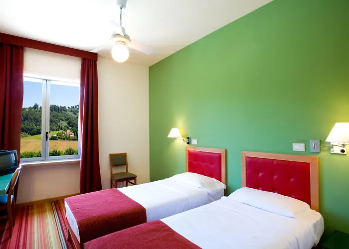 Hotel Lh Arca Street Art