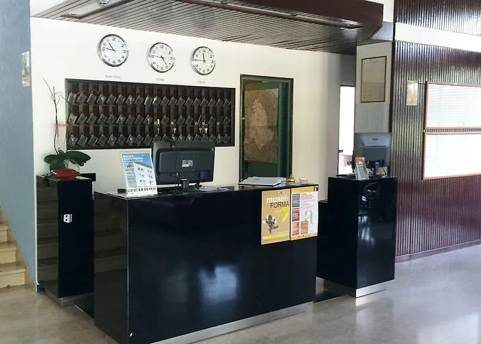 Lh Arca Street Art 3*