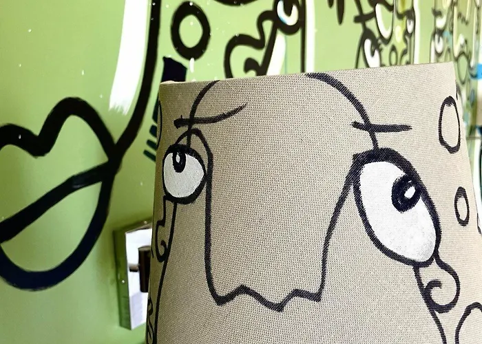 Lh Arca Street Art 3*